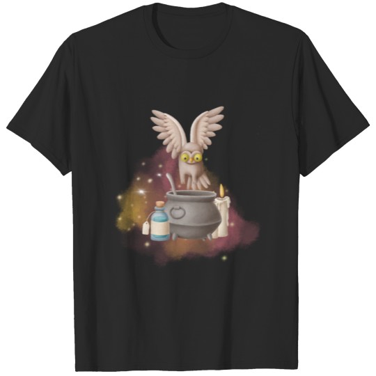 Magic owl with cauldron T-shirt